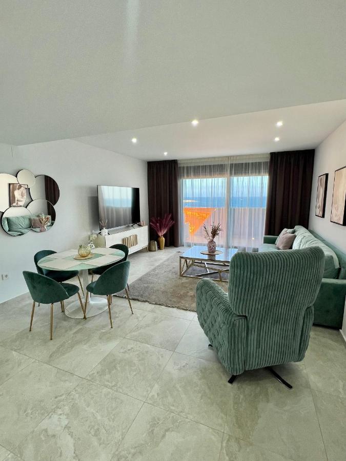 Silvia Luxury Apartment Torrevieja Exterior foto